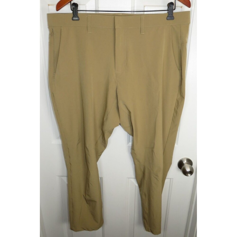 Fabletics The Only Pant Chino Khaki Pants Mens Size 36x32 Performance